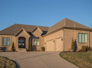 411 Ashworth Ln, Louisville, KY 40245