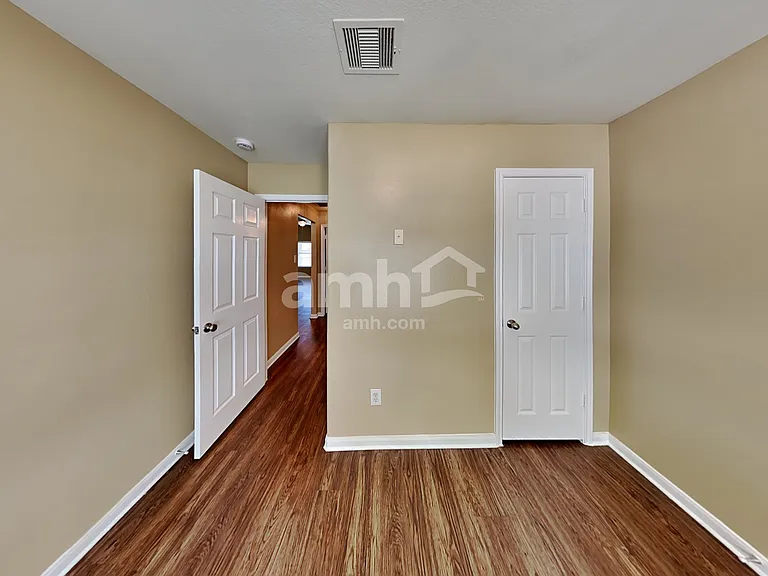 3926 Cloudbluff Ln — Photo 15