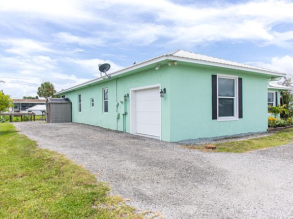 5th image of 2406 SE 31st Street SE
