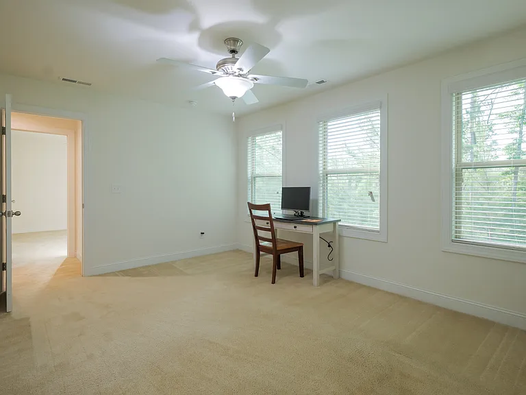 411 Alamosa Pl — Photo 31