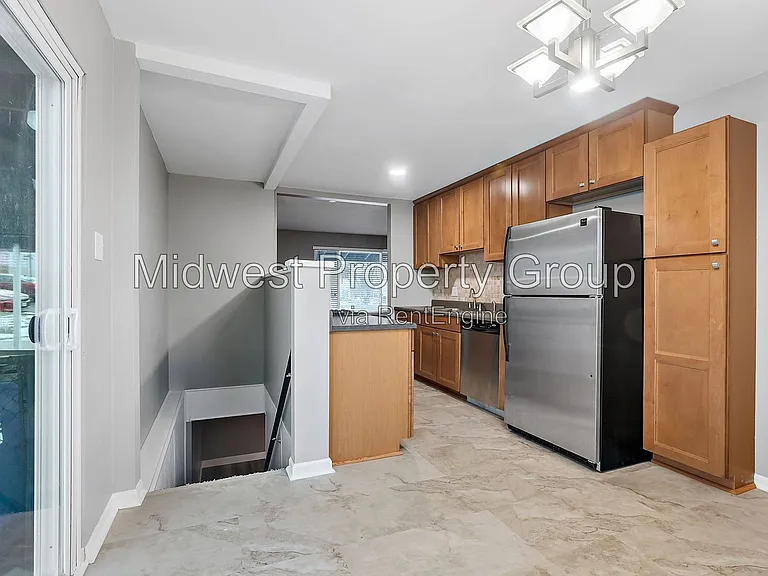 1128 Saratoga Dr — Photo 7