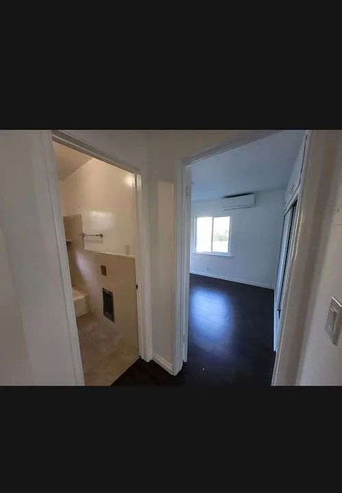 934 N Lake Ave #5