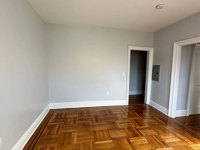 6412 - Golden Crest 6412 Park Avenue, LLC — Photo 9