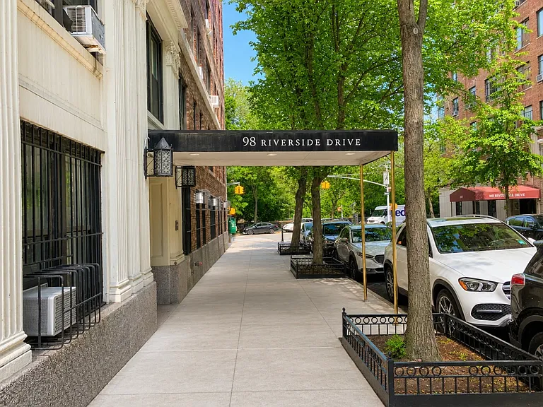 98 Riverside Dr #3H — Photo 9