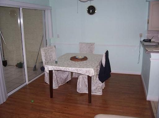 4th image of 213 Dawn Ct