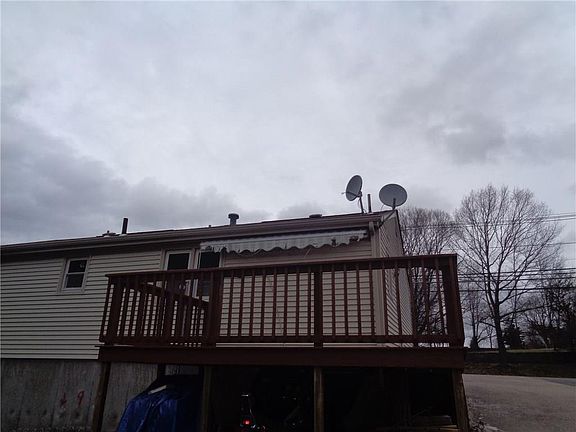 4th image of 225 Legris Ave