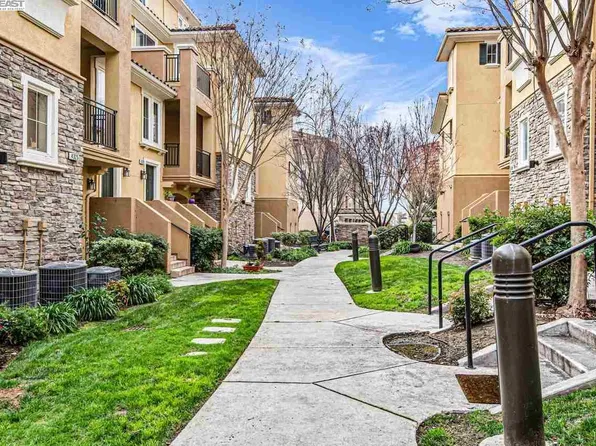 4321 Fitzwilliam St, Dublin, CA 94568