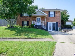 656 Franklin Ct, Radcliff, KY 40160