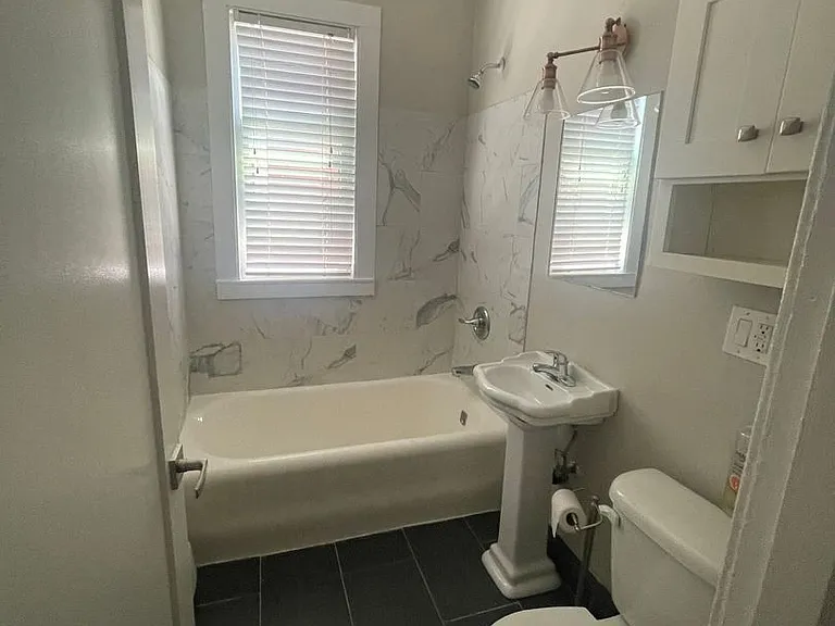 16 Evergreen Ave — Photo 4