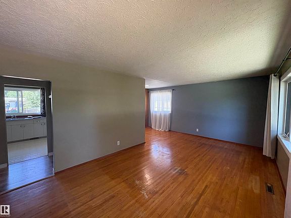 3rd image of 13032 90th St NW