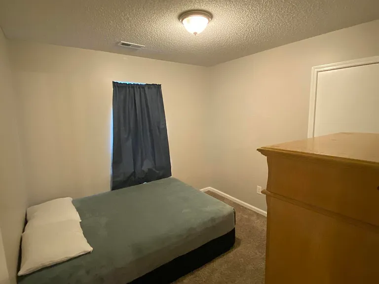 111 Howell Dr — Photo 9