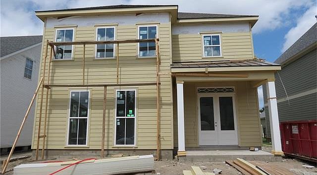 1st image of 704 Bath Ave