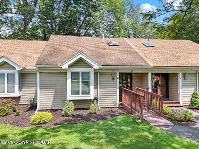 63 Village Dr, Stroudsburg, PA, 18360