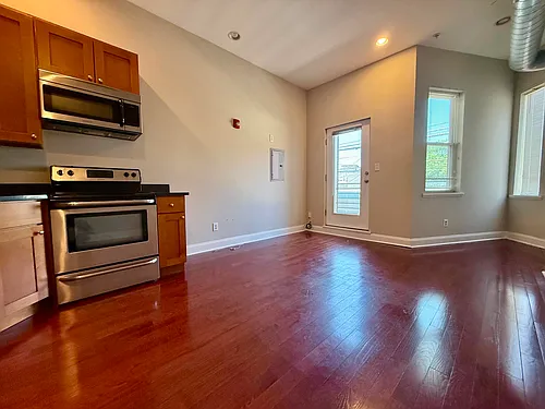1613 Frankford Ave Photo 1