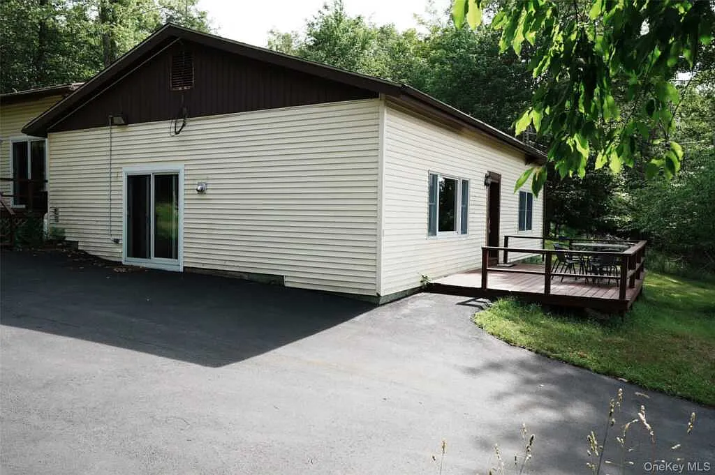 180 Winston Drive, Thompson, NY 12701 — Photo 1