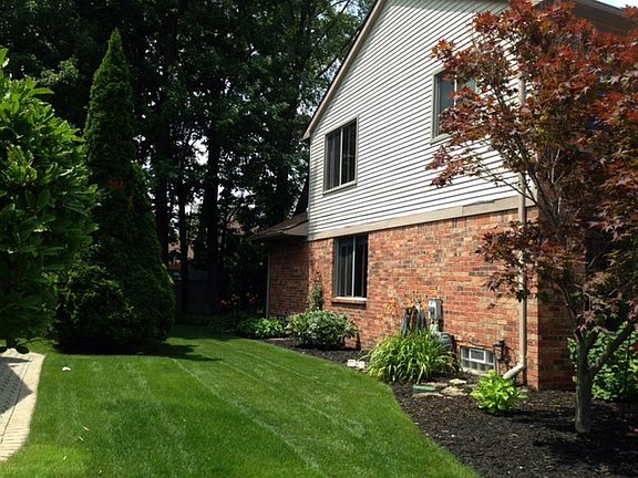 5th image of 21454 Deerfield Dr