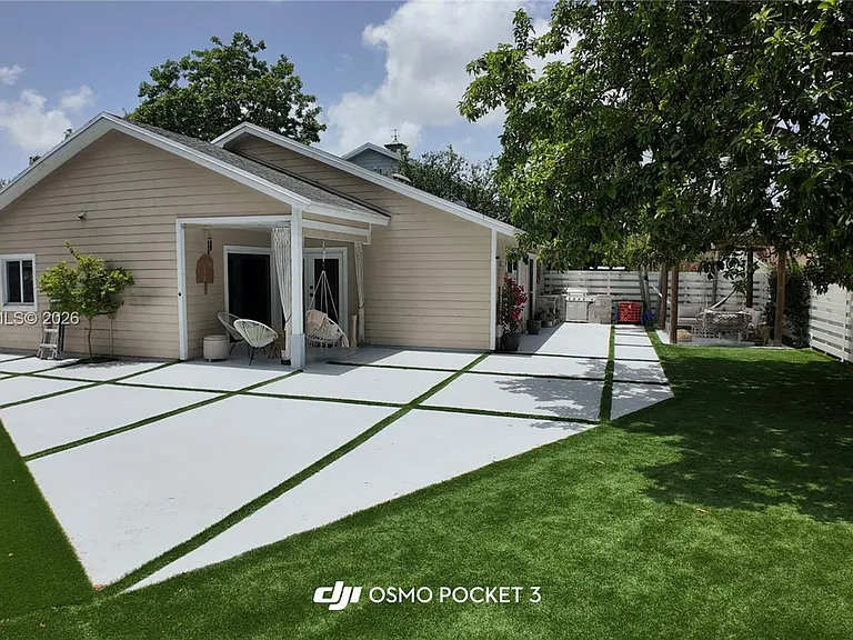14605 SW 142nd Pl — Photo 27