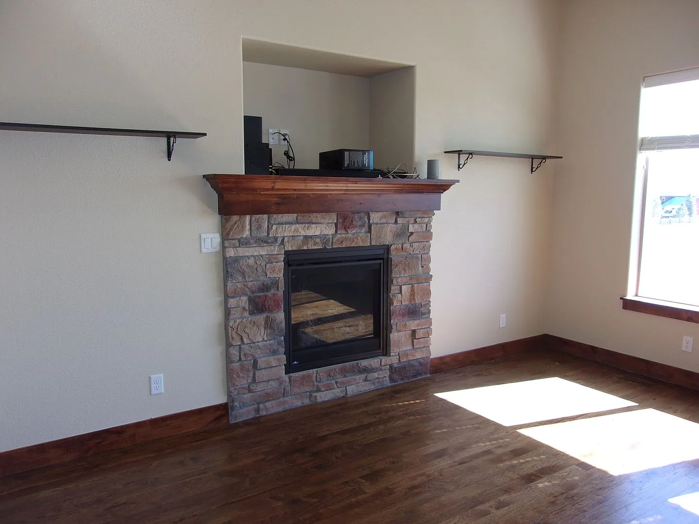 Must See! 3532 Red Feather Trail — Photo 4