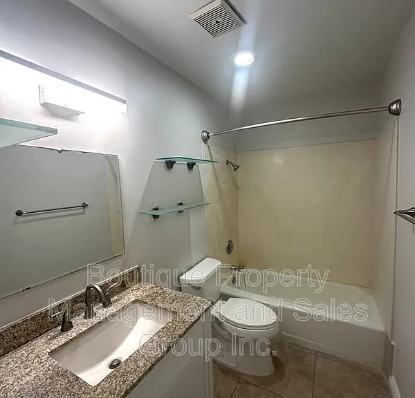 660 S Glassell St #88 — Photo 9
