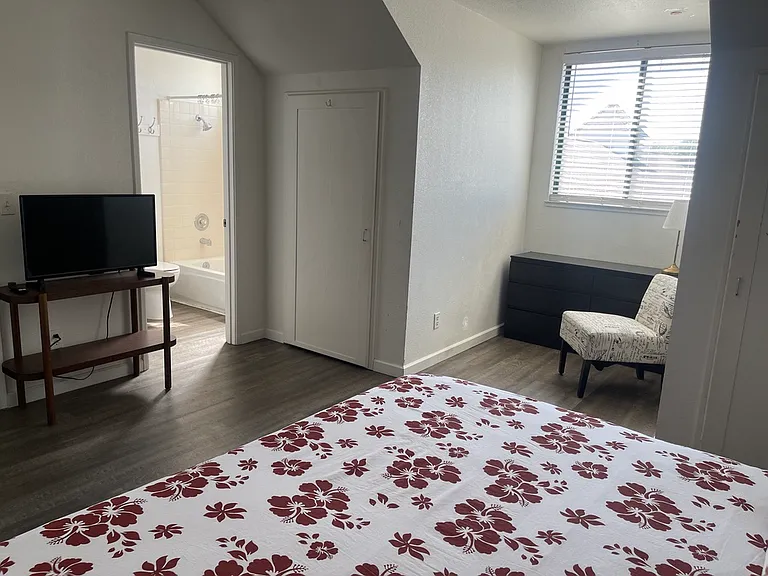1276 Broadway #1276 — Photo 9