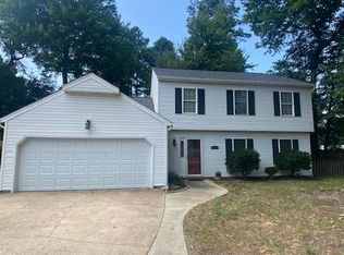 100 Tabb Lakes Dr, Yorktown, VA 23693