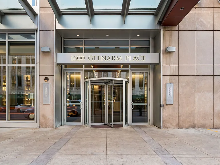 Welcome to 1600 Glenarm Place