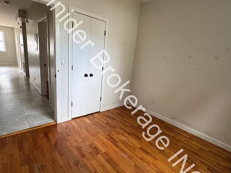 15 Bethune Blvd #101 — Photo 14