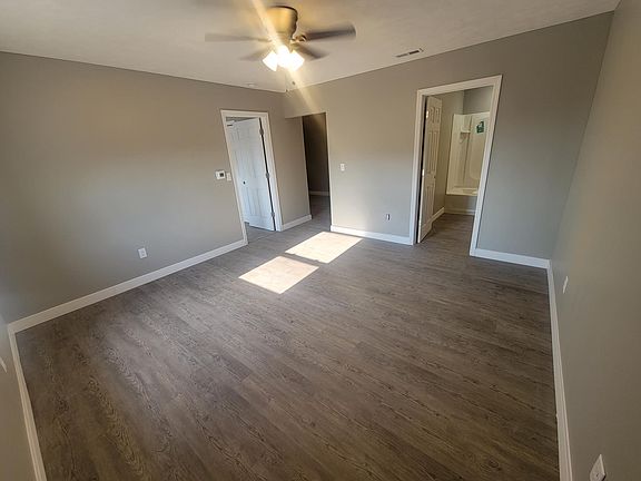 5th image of 206 E Erie St APT 2