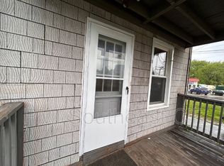 91 Willowbrook St APT 1, Willimantic, CT 06226