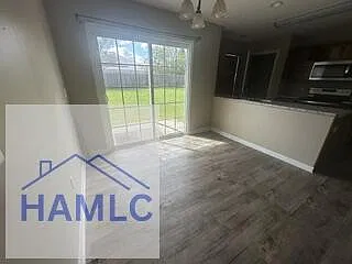 3 bed, 2.0 bath, 1440 sqft, $1,500 — Photo 2