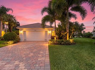 8397 Rosalie Ln, Wellington, FL 33414