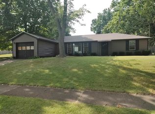 2405 Sampson St, South Bend, IN 46614