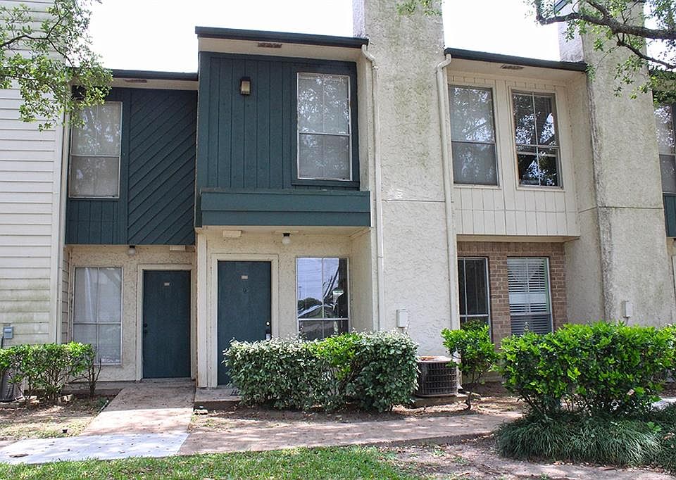 1st image of 250 El Dorado Blvd APT 304