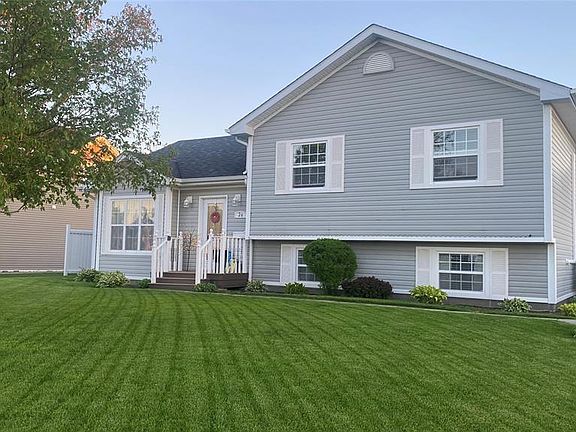 3rd image of 26 Finn Avenue