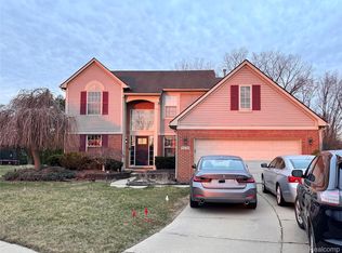9228 W Walden Dr, Van Buren Township, MI