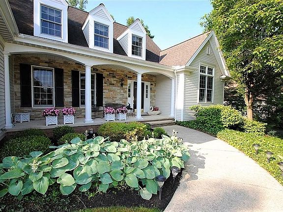 2nd image of 7995 Bainbrook Dr
