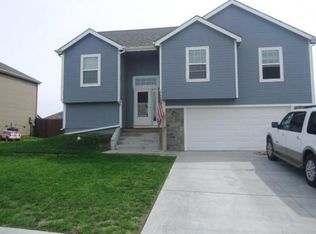 1023 Dakota Ln, Junction City, KS 66441