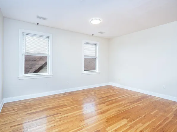 528 47th Street image 6 of 20