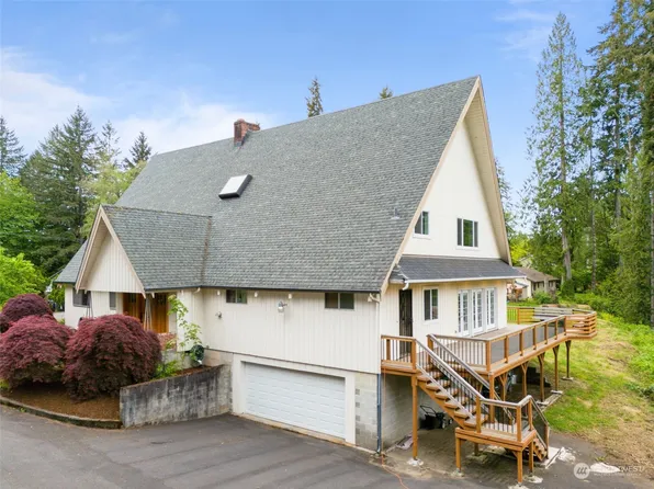 712 Eaton Court NE, Castle Rock, WA 98611