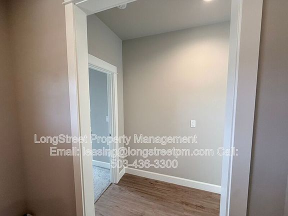 5th image of 5028 SW Hudson Ave