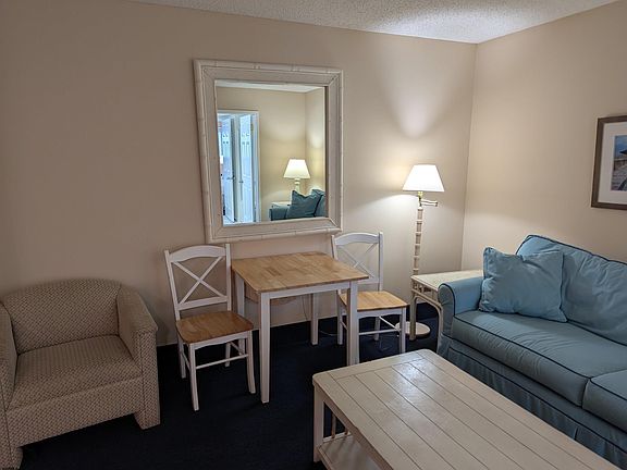 5th image of 820 Ocean Ave #112