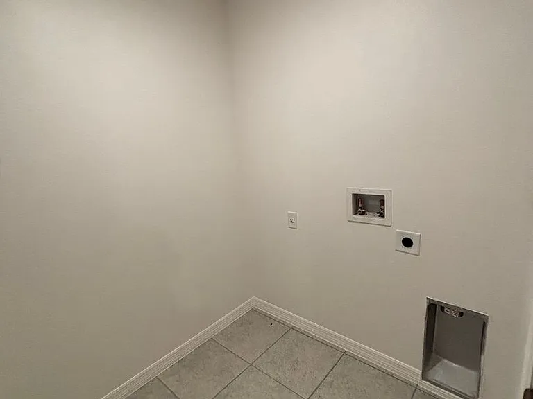 539 Finch Ct — Photo 20
