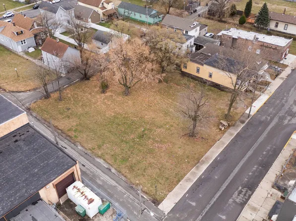 4719 McCook Ave, East Chicago, IN 46312