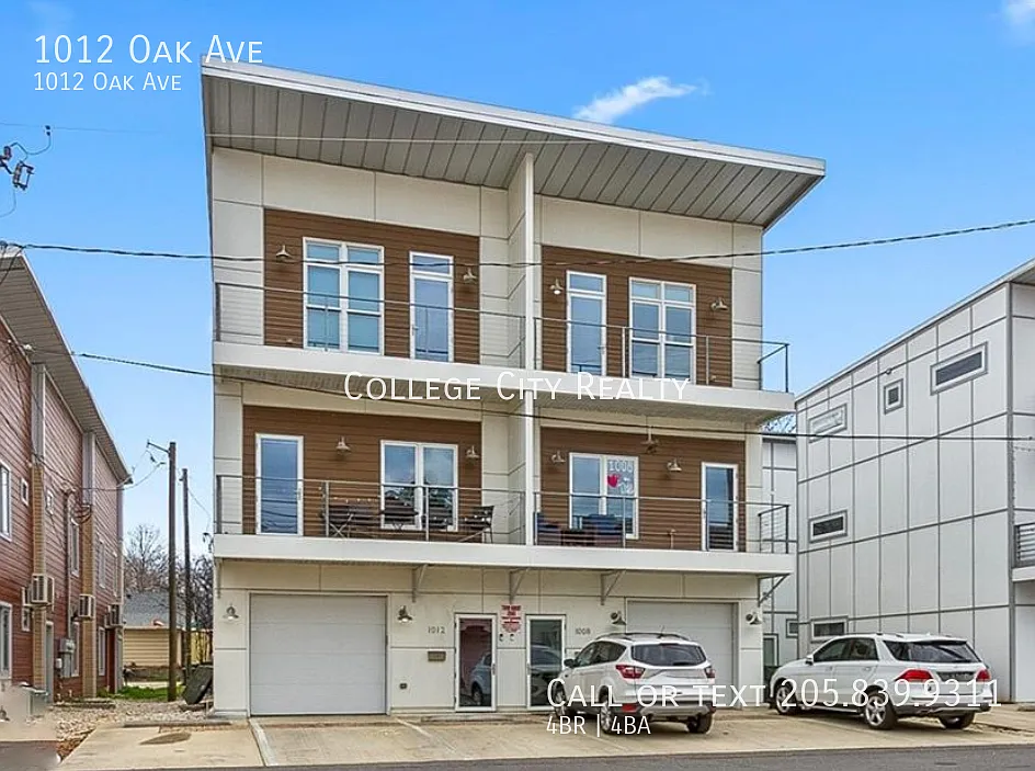 1012 Oak Ave — Photo 1