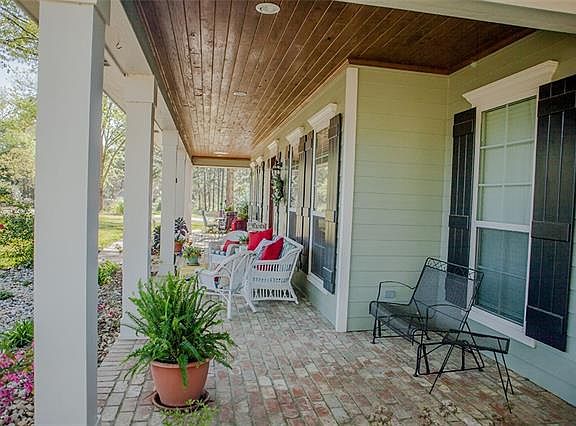 5th image of 1709 Leisure Ln