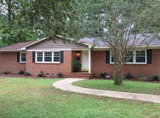 404 Parker Dr, Clinton, NC 28328
