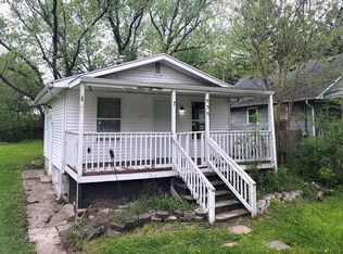 955 Gainey Ave, Flint, MI 48503