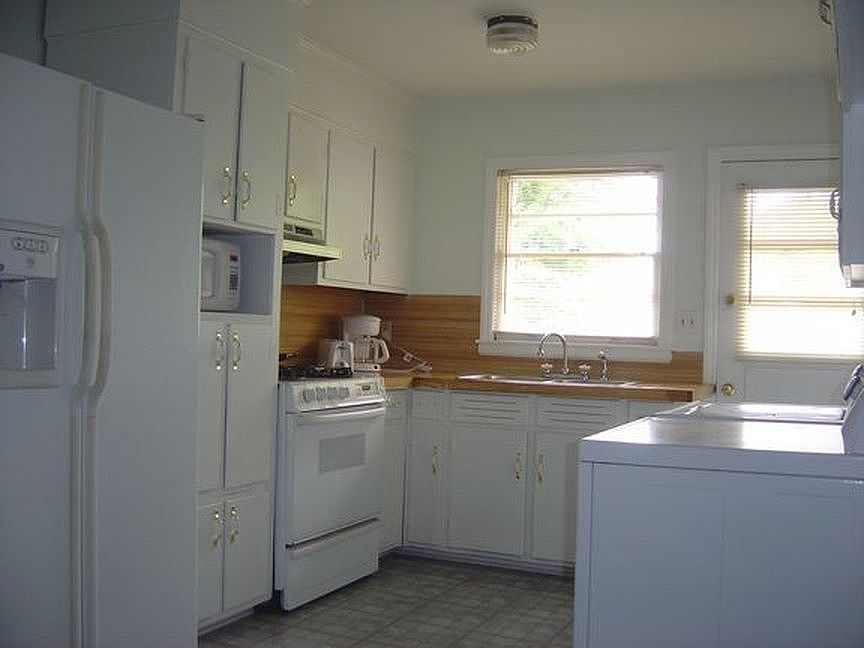 2nd image of 3730 Rosehaven Dr