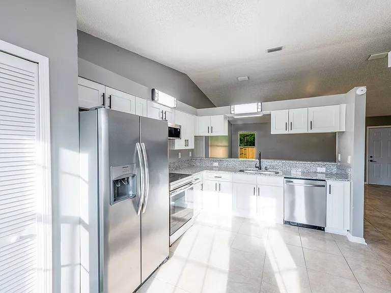1529 Ibis Dr — Photo 3