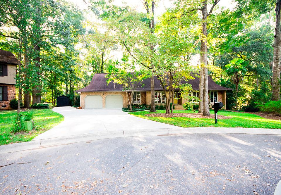 1st image of 102 Dawnshire Ct